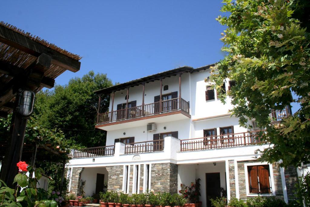 Hotel Vrionis Agios Dimitrios  Exterior photo